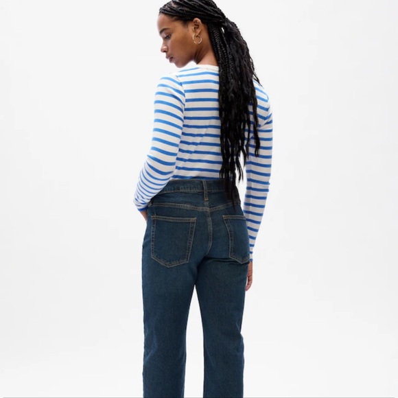 NWT GAP Favorite Crewneck T-Shirt Color: Blue Stripe Straight, easy fit. - Picture 3 of 5